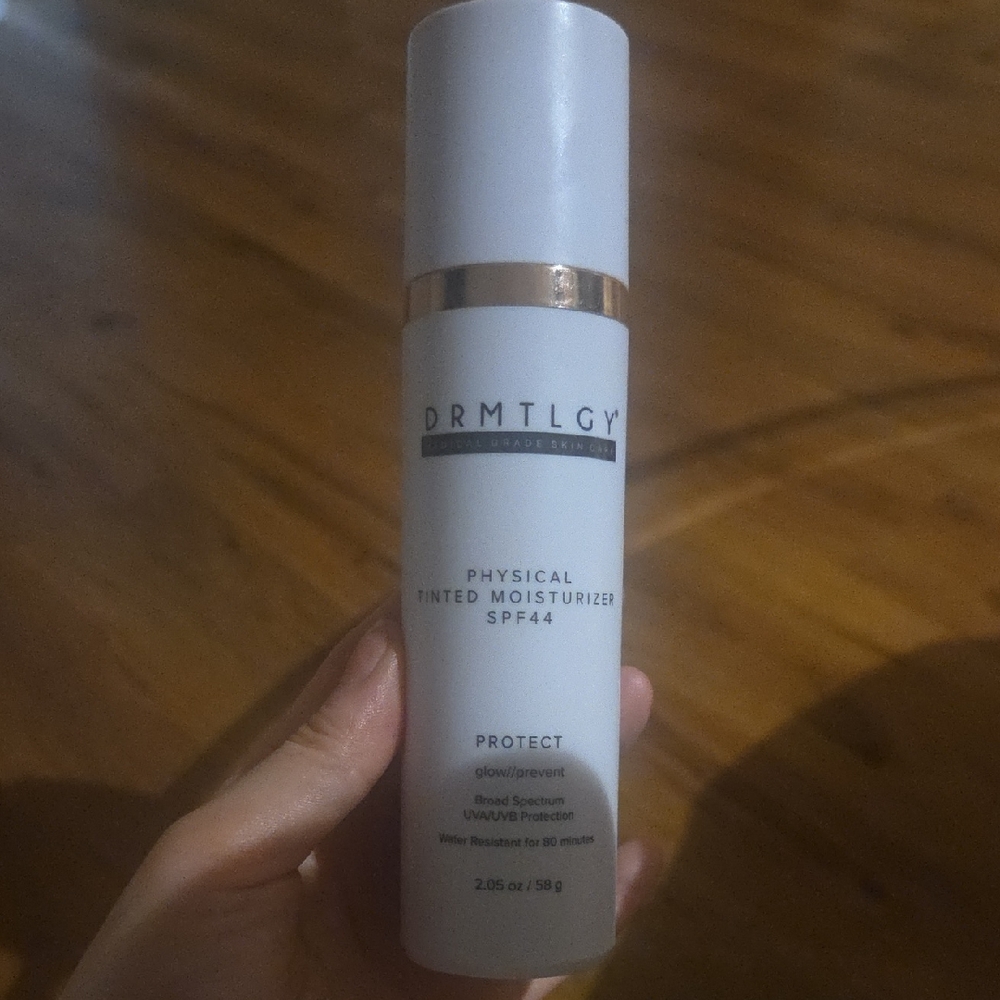 DRMTLGY Physical Tinted Moisturizer SPF 44